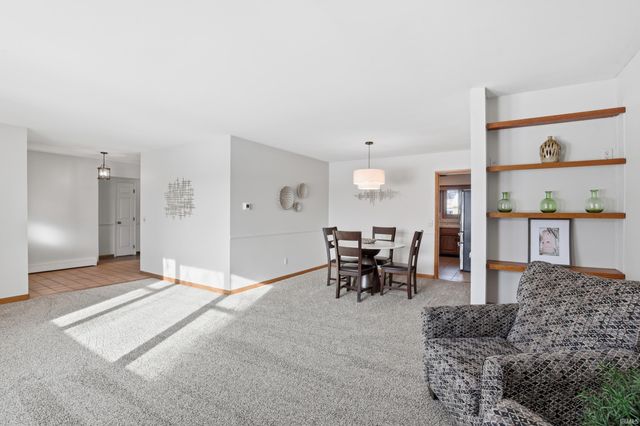 4615 Fairlawn Pass, Fort Wayne, IN 46815