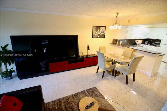 2501 S Ocean Dr 427, Hollywood, FL 33019