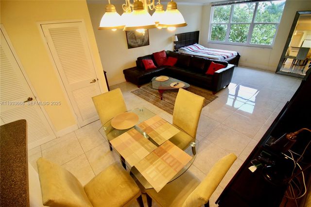 2501 S Ocean Dr 427, Hollywood, FL 33019