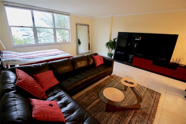 2501 S Ocean Dr 427, Hollywood, FL 33019