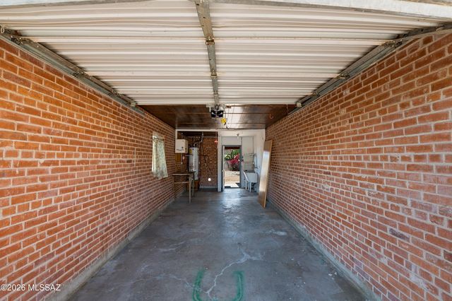 1131 N Nema Avenue, Tucson, AZ 85712