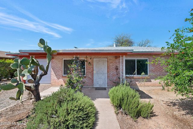 1131 N Nema Avenue, Tucson, AZ 85712