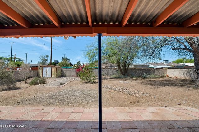 1131 N Nema Avenue, Tucson, AZ 85712