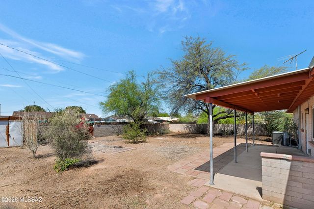 1131 N Nema Avenue, Tucson, AZ 85712