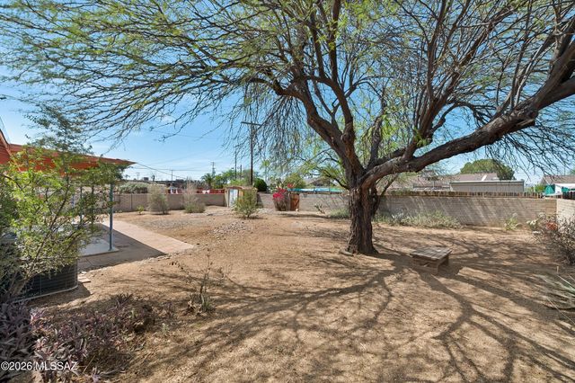 1131 N Nema Avenue, Tucson, AZ 85712