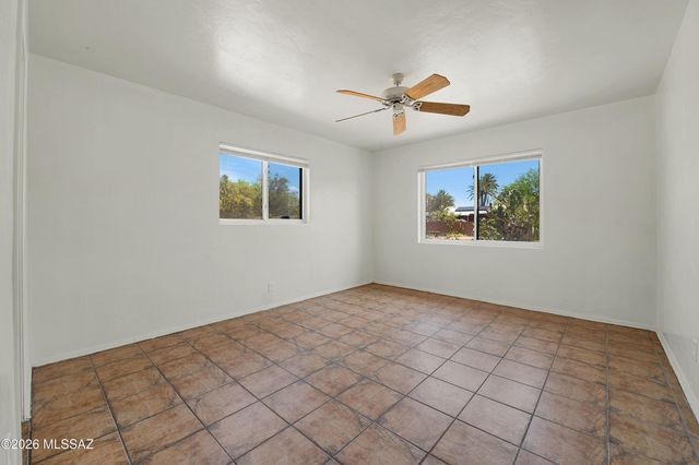 1131 N Nema Avenue, Tucson, AZ 85712