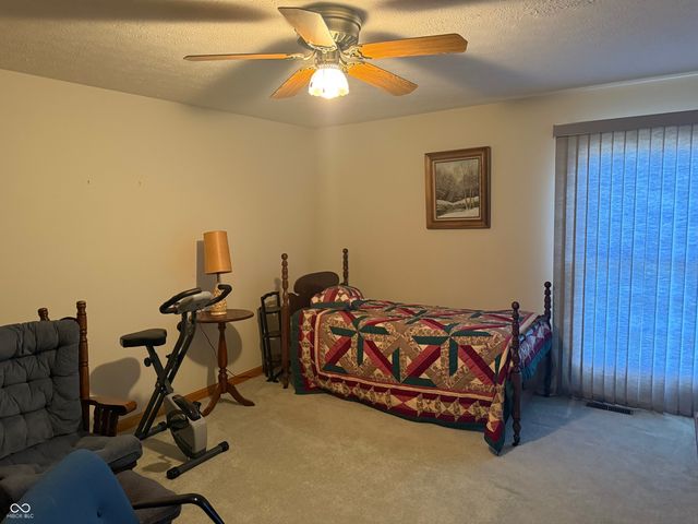 111 Longcastle Drive Unit 1, Greencastle, IN 46135