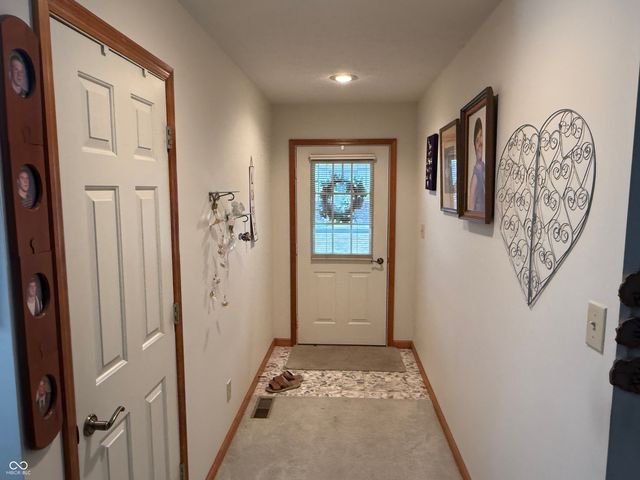 111 Longcastle Drive Unit 1, Greencastle, IN 46135