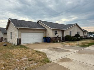 111 Longcastle Drive Unit 1, Greencastle, IN 46135