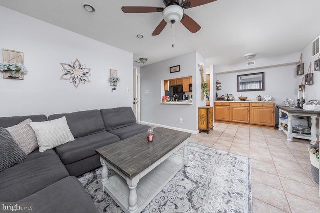 1101 ABERDEEN LN, Blackwood, NJ 08012