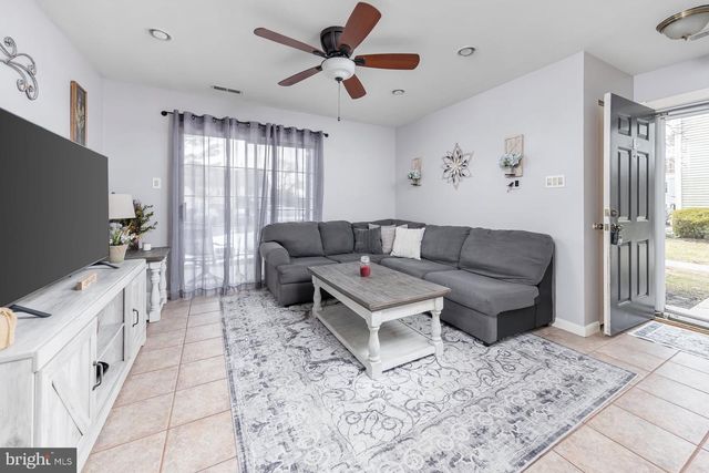 1101 ABERDEEN LN, Blackwood, NJ 08012