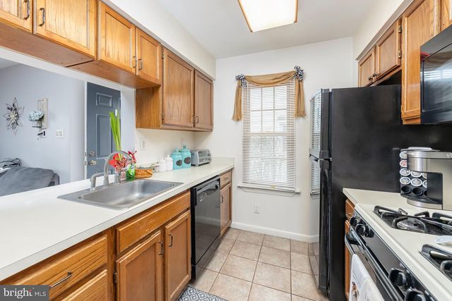 1101 ABERDEEN LN, Blackwood, NJ 08012