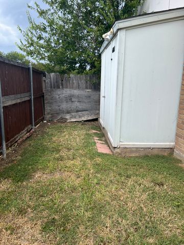 6011 Mcafee Drive, The Colony, TX 75056