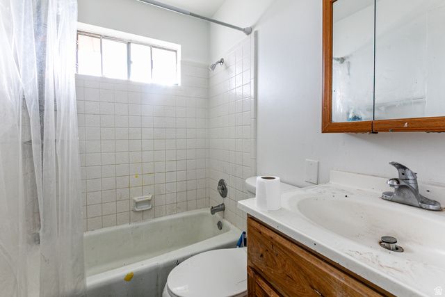 254 W PIONEER CIR, Midvale, UT 84047