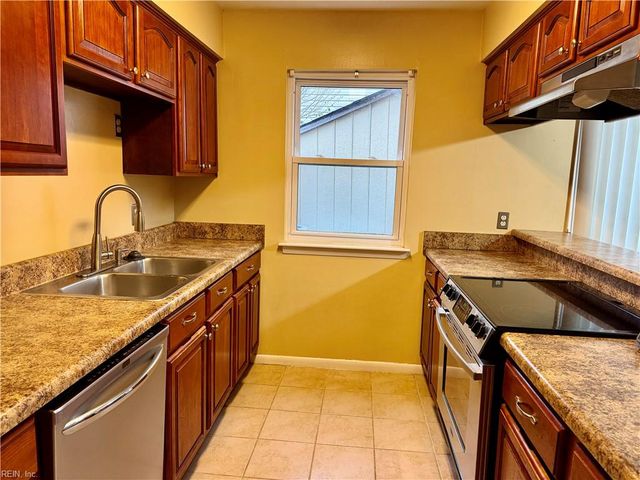 845 Crashaw ST, Virginia Beach, VA 23462