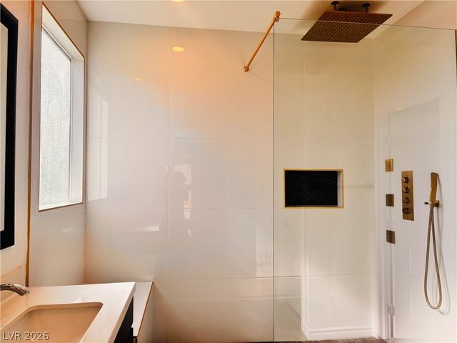 9565 Camelback Creek Drive, Las Vegas, NV 89178