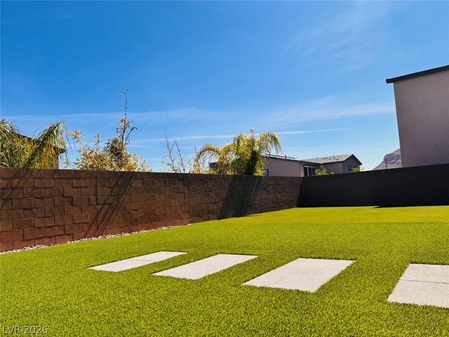 9565 Camelback Creek Drive, Las Vegas, NV 89178