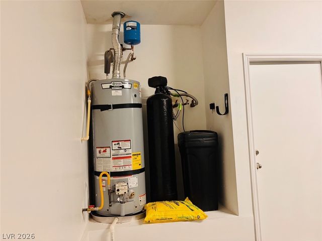 9565 Camelback Creek Drive, Las Vegas, NV 89178