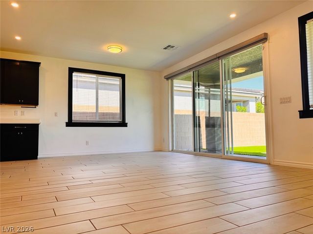 9565 Camelback Creek Drive, Las Vegas, NV 89178