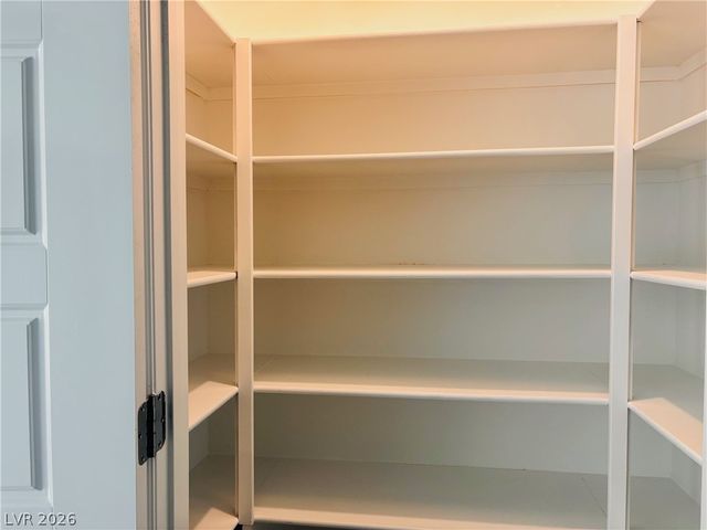 9565 Camelback Creek Drive, Las Vegas, NV 89178