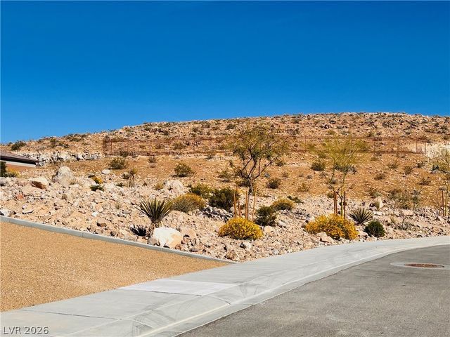 9565 Camelback Creek Drive, Las Vegas, NV 89178