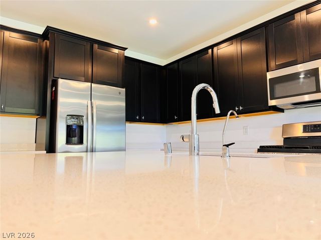 9565 Camelback Creek Drive, Las Vegas, NV 89178