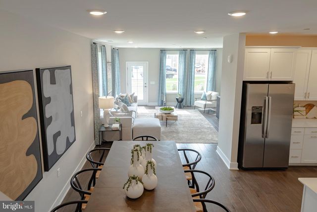 126 LEONA STEWART LN, Pennington, NJ 08534