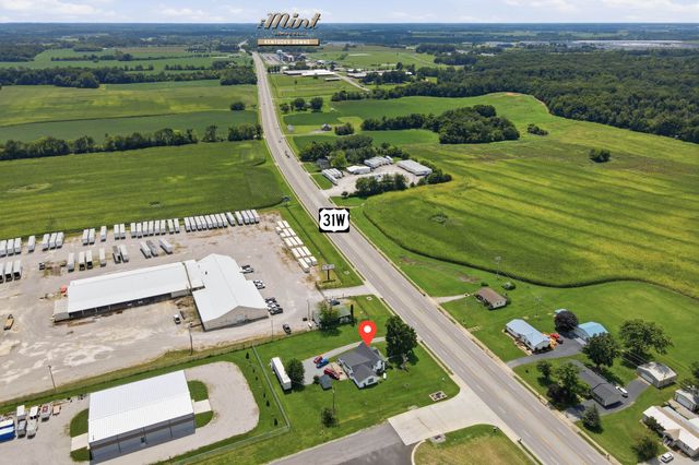 4806 Nashville Rd, Franklin, KY 42134