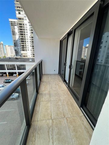 2301 S Ocean Drive 506, Hollywood, FL 33019