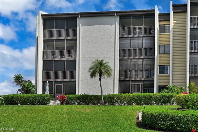 4821 S Landings DR 106, Fort Myers, FL 33919