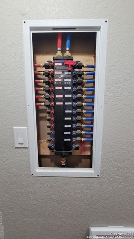 250 Rosemont Dr, San Antonio, TX 78228