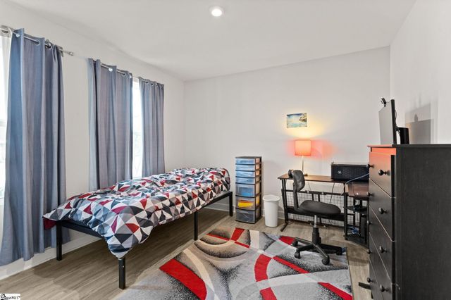 219 Bending Branch Road, Greenville, SC 29605