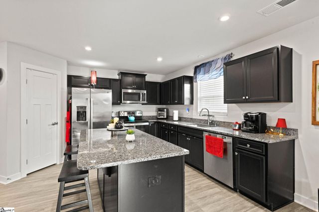 219 Bending Branch Road, Greenville, SC 29605