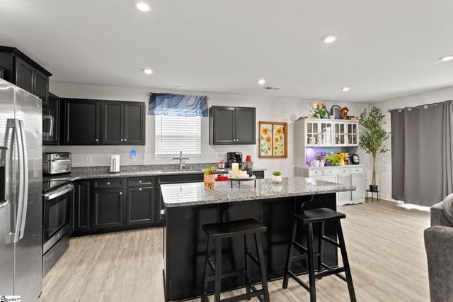 219 Bending Branch Road, Greenville, SC 29605