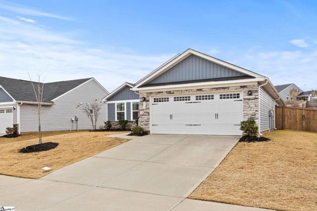 219 Bending Branch Road, Greenville, SC 29605