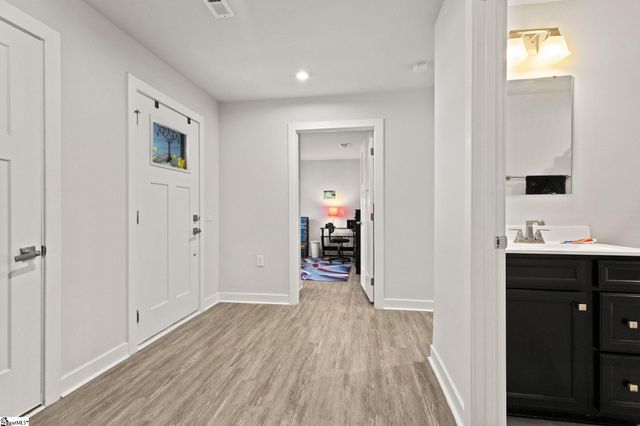 219 Bending Branch Road, Greenville, SC 29605