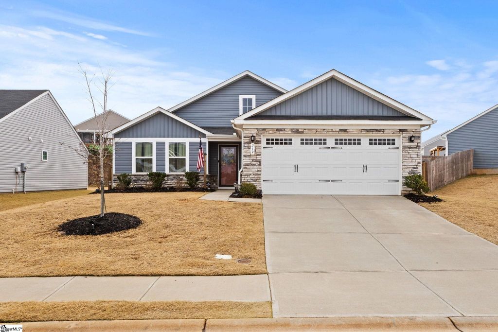 219 Bending Branch Road, Greenville, SC 29605