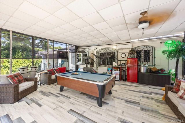 2696 Clubhouse Road, Merrick, NY 11566
