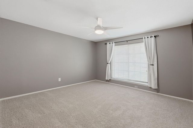 11 Rock Pine Court, The Woodlands, TX 77381