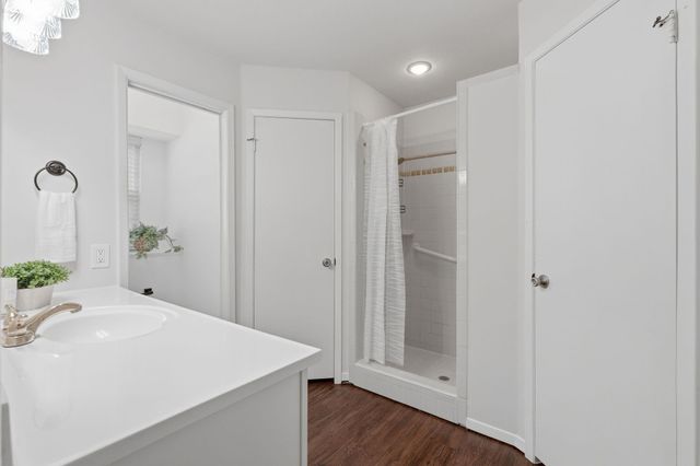 11 Rock Pine Court, The Woodlands, TX 77381