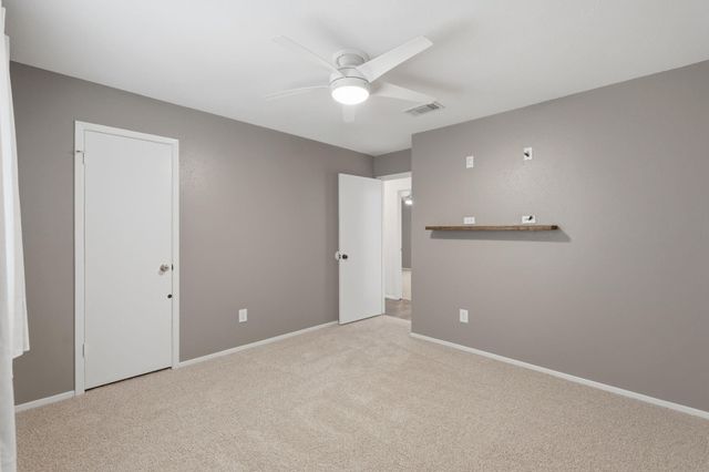 11 Rock Pine Court, The Woodlands, TX 77381