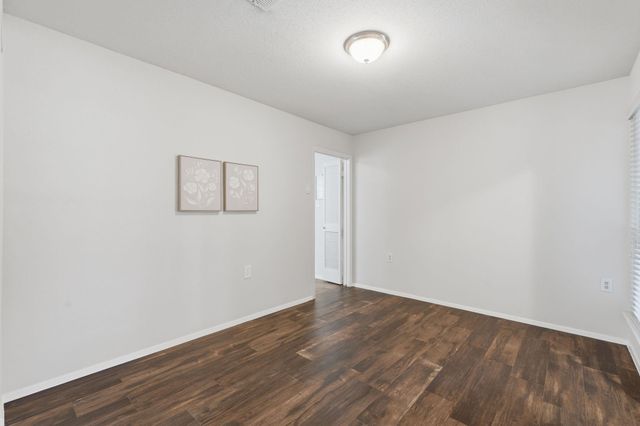 11 Rock Pine Court, The Woodlands, TX 77381