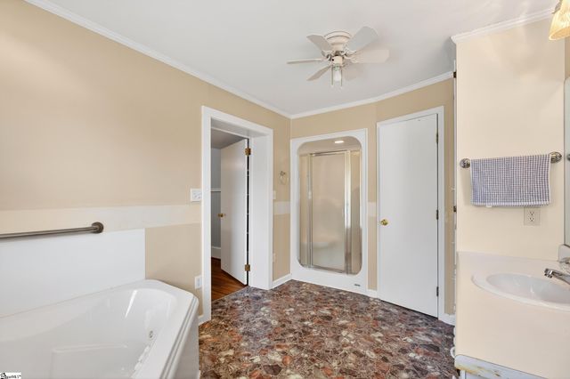 906 College Drive, Gaffney, SC 29340