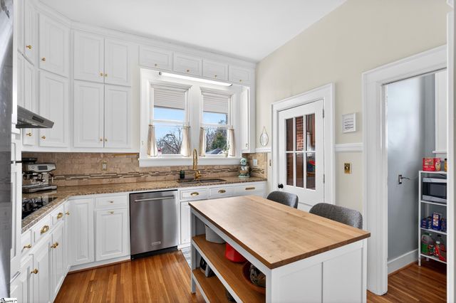 906 College Drive, Gaffney, SC 29340