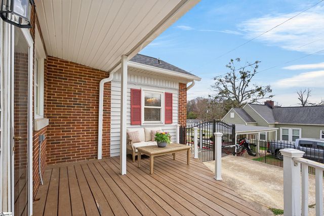 906 College Drive, Gaffney, SC 29340