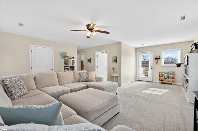 906 College Drive, Gaffney, SC 29340