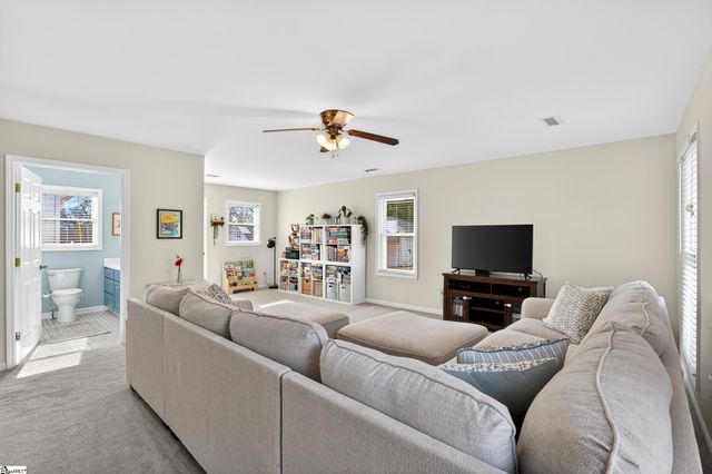 906 College Drive, Gaffney, SC 29340