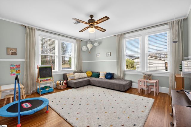 906 College Drive, Gaffney, SC 29340