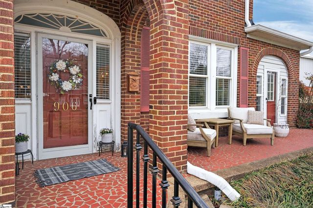 906 College Drive, Gaffney, SC 29340