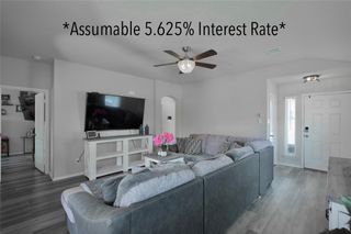 1041 Dumfries DR, Seguin, TX 78155